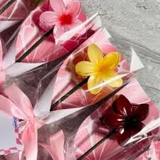 clips with scrunchy bouquet
