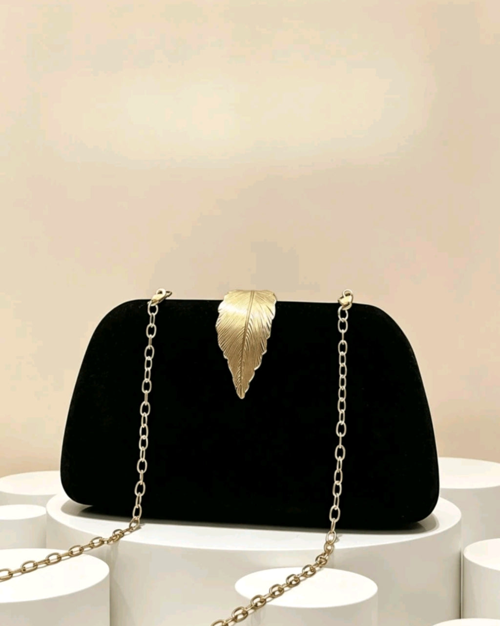 Black velvet leaf bag