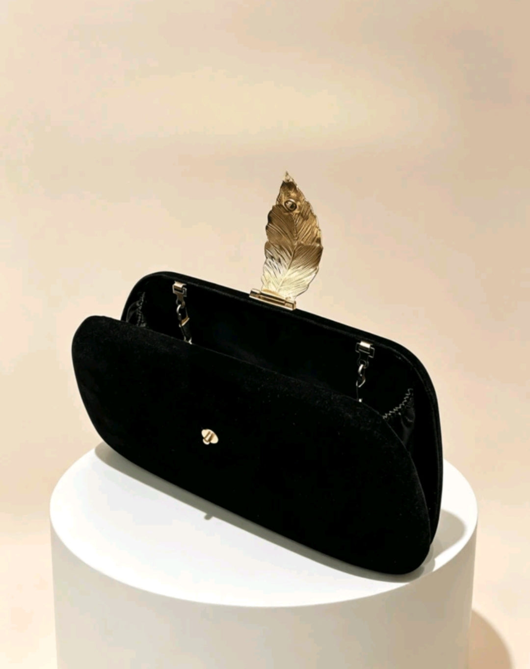 Black velvet leaf bag