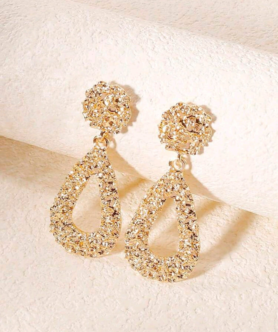 Gold water drop earrings